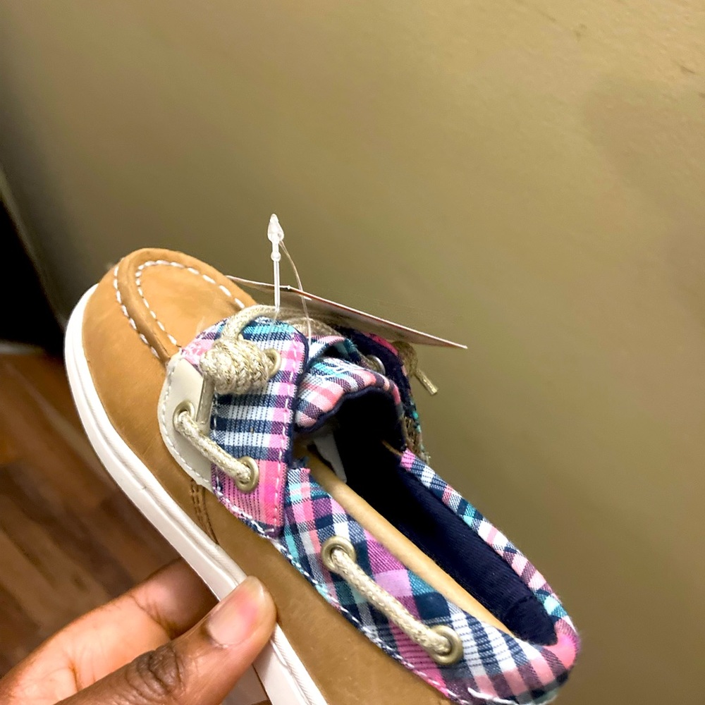 Sperry Coastfish Jr Boat Shoes. Girls Size: 6-11.